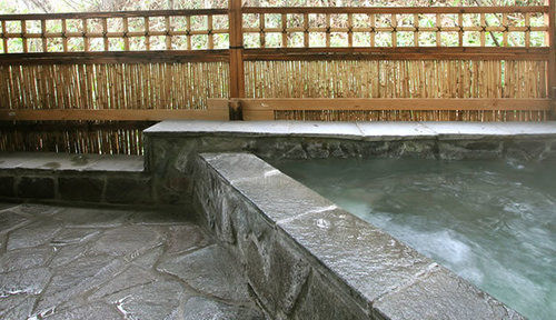 Kirishimaya Ryokan Кусацу Экстерьер фото