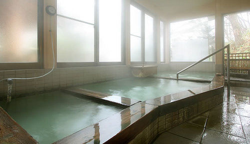 Kirishimaya Ryokan Кусацу Экстерьер фото