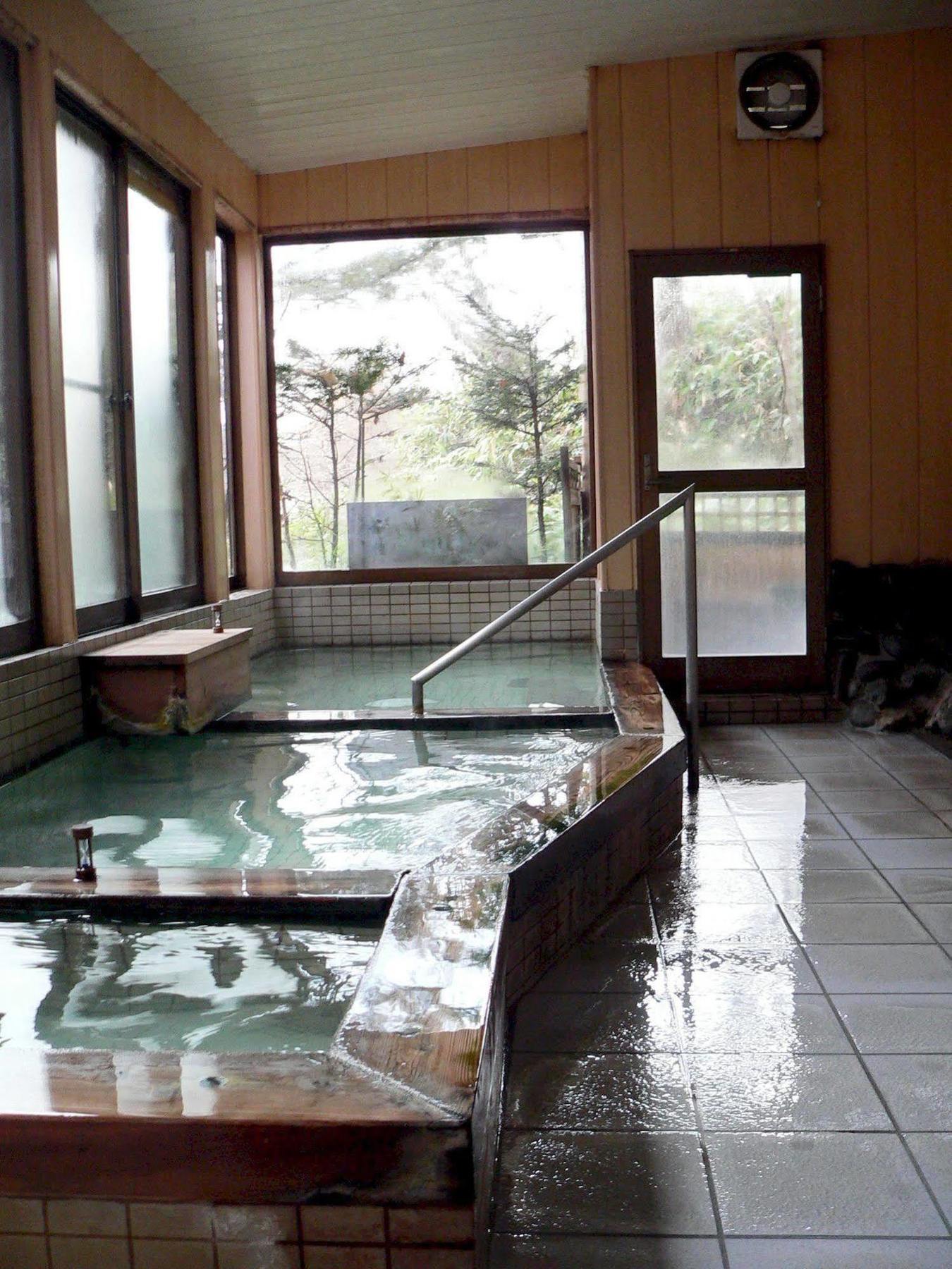 Kirishimaya Ryokan Кусацу Экстерьер фото